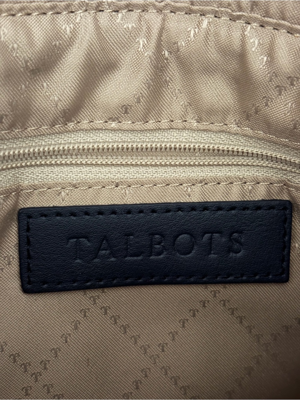 Talbots Woven Shoulder Bag in Navy and Cream with Gold Chain - Picture 3 of 5